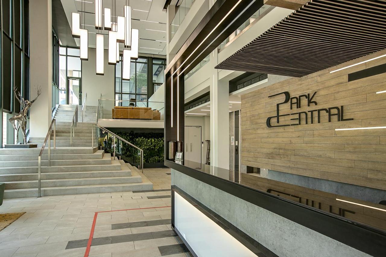 The Park Central Residence - With Generator Йоханесбург Екстериор снимка